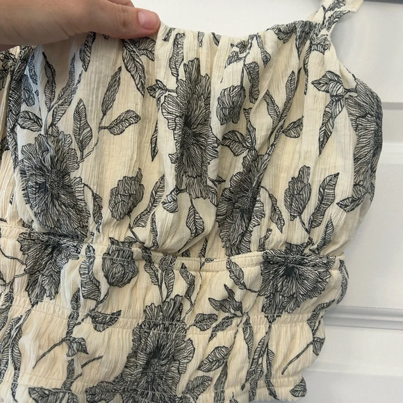 Abercrombie floral crinkle crop - Picture 4 of 8